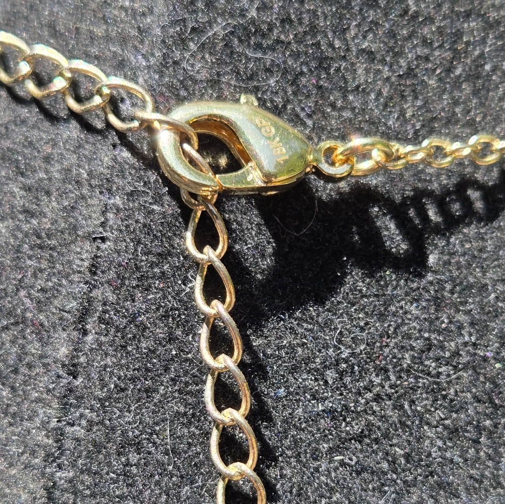 Gold Elegant Chain Necklace - Picture 7 of 9